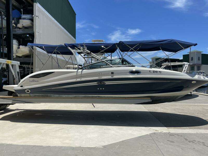 29ft Sea Ray Yacht For Sale