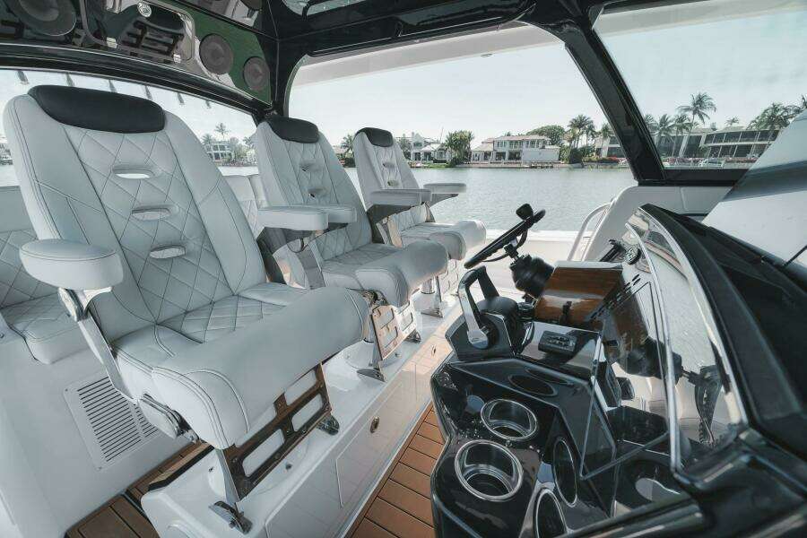 48ft HCB Yacht For Sale