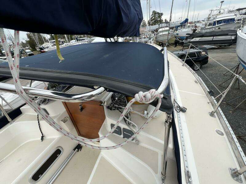 Puts N Calls 35ft Tartan Yacht For Sale