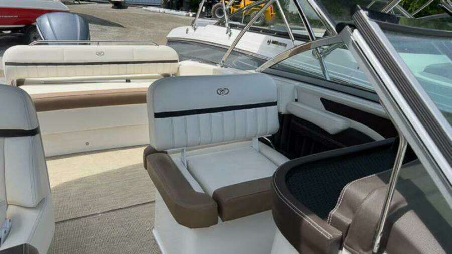 25ft Cobalt Yacht For Sale