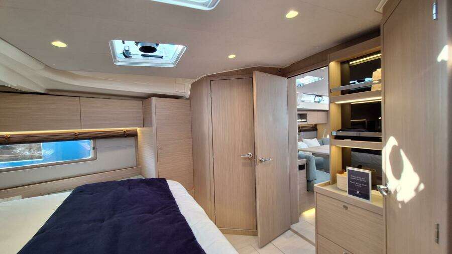 Beneteau Oceanis 52