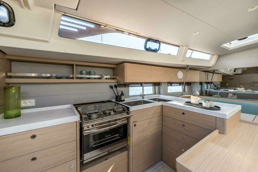 Beneteau Oceanis 52