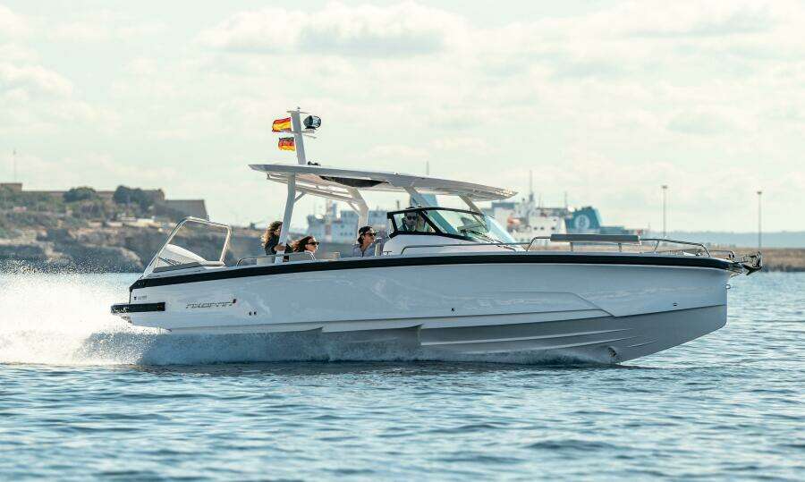29ft Axopar Yacht For Sale