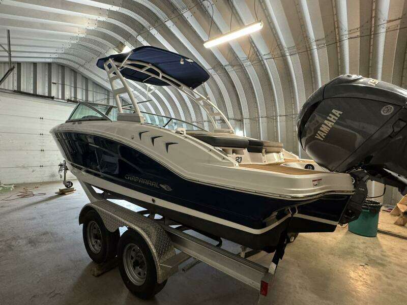 21ft Chaparral Yacht For Sale