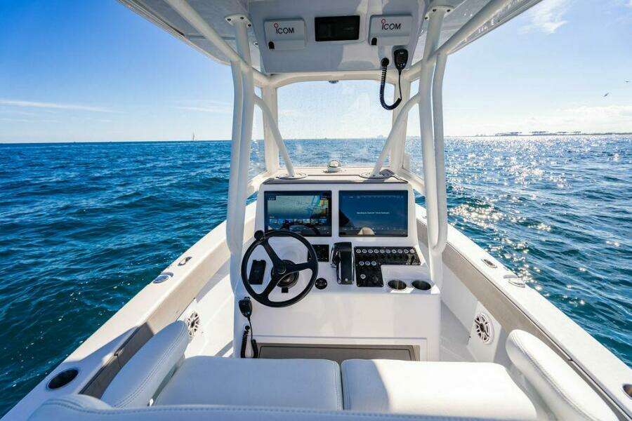 23ft Reef Runner Yacht For Sale