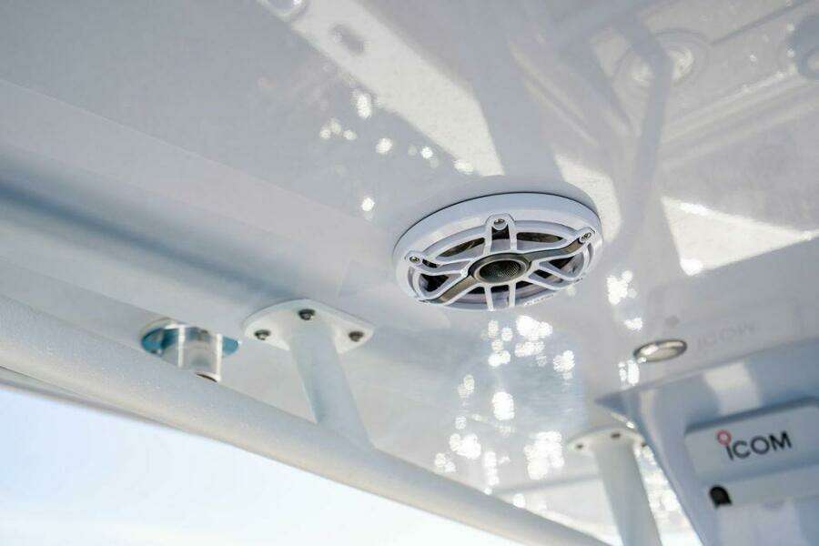 23ft Reef Runner Yacht For Sale