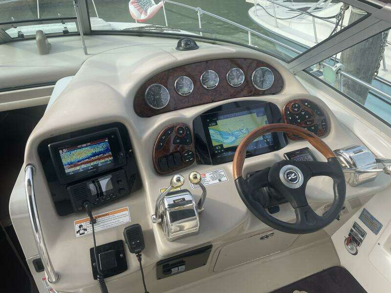 Viva La Vida 34ft Sea Ray Yacht For Sale