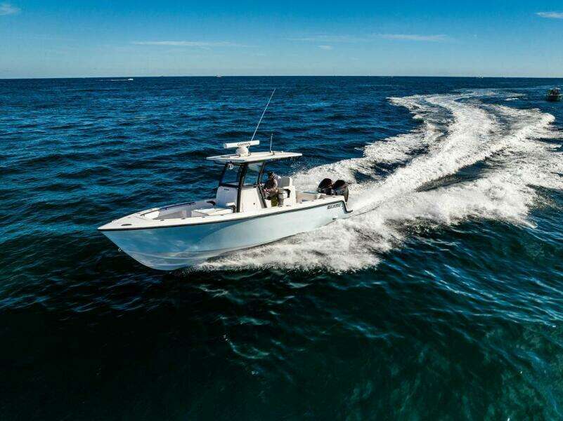 28ft Reef Runner Yacht For Sale