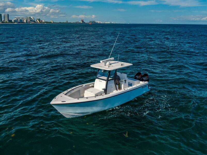 28ft Reef Runner Yacht For Sale