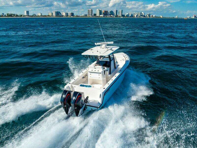 28ft Reef Runner Yacht For Sale