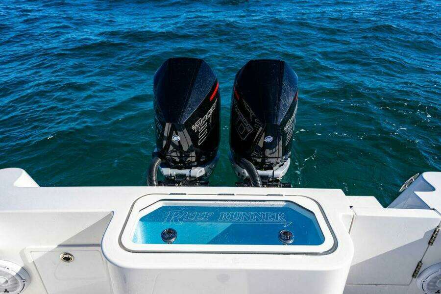 28ft Reef Runner Yacht For Sale