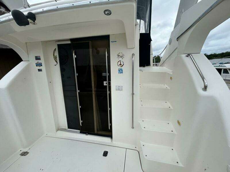 Baycation 33ft Silverton Yacht For Sale