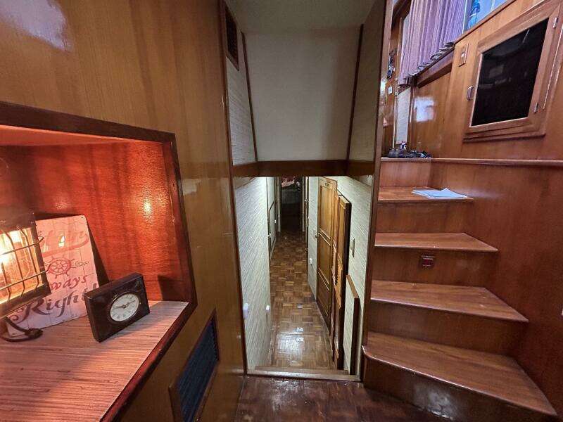 ESMERALDA 52ft Jefferson Yacht For Sale