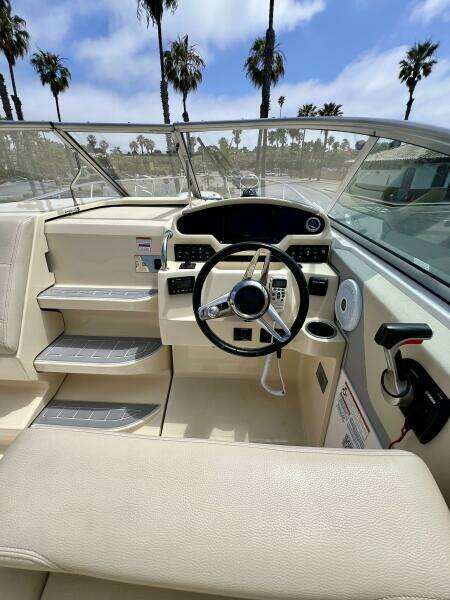 27ft Regal Yacht For Sale