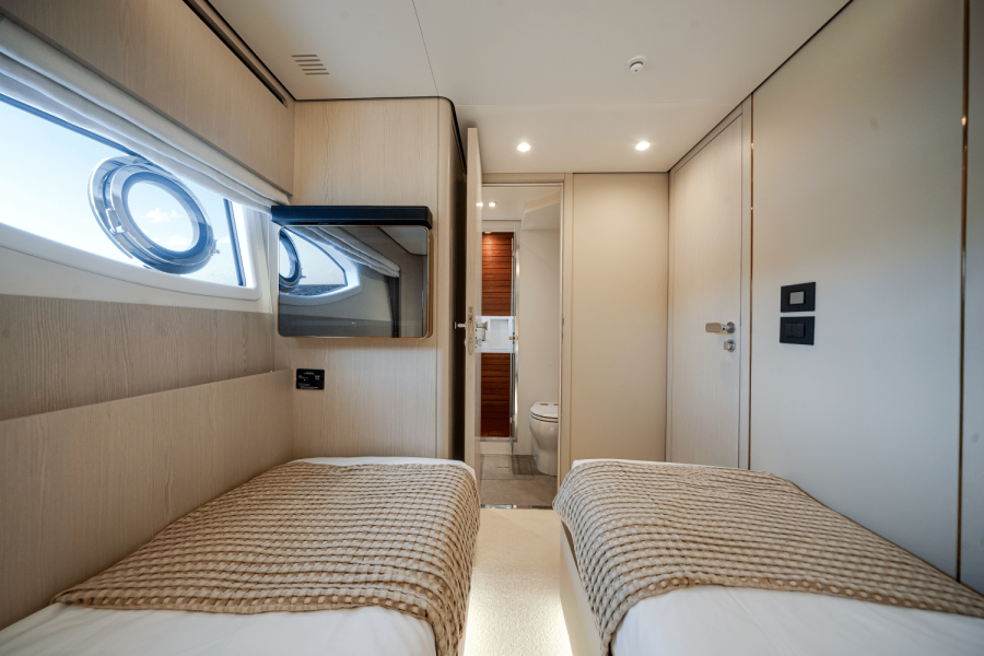 78ft Azimut Yacht For Sale