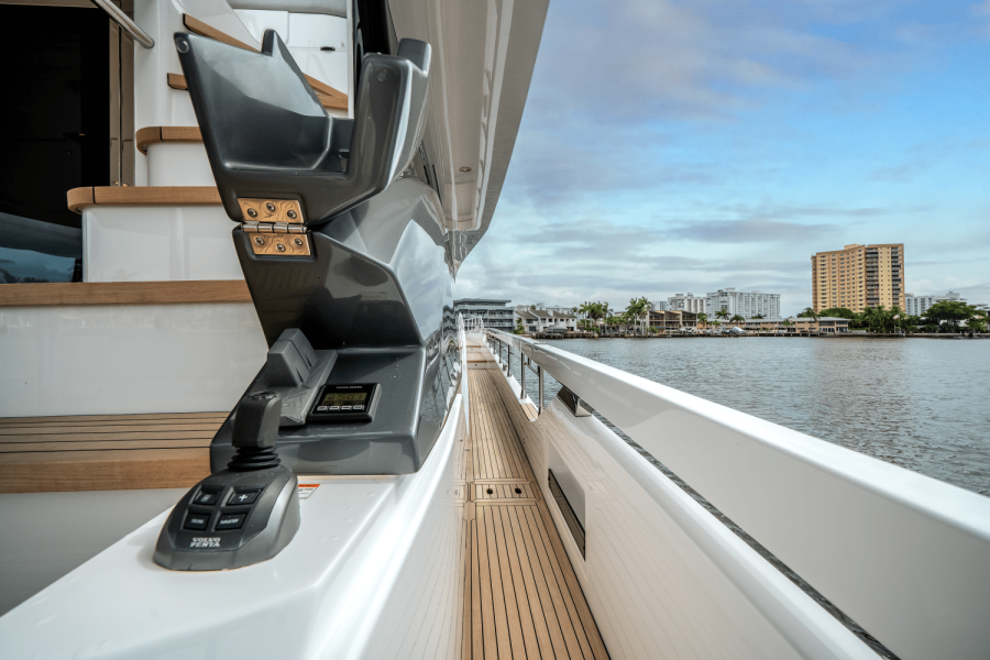 78ft Azimut Yacht For Sale