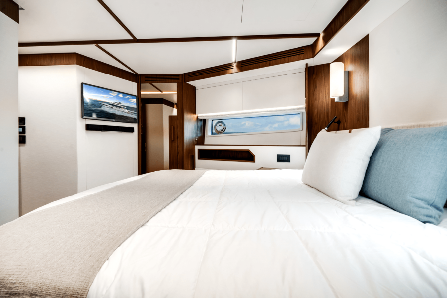 72ft Azimut Yacht For Sale