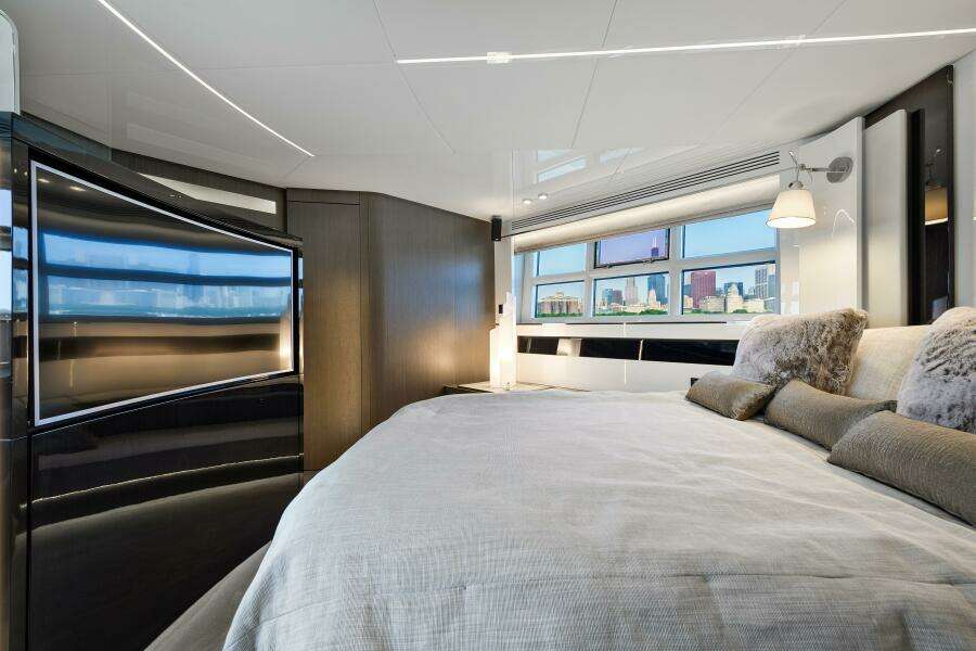 70ft Azimut Yacht For Sale