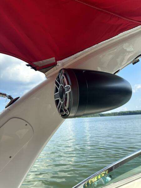 28ft Crownline Yacht For Sale