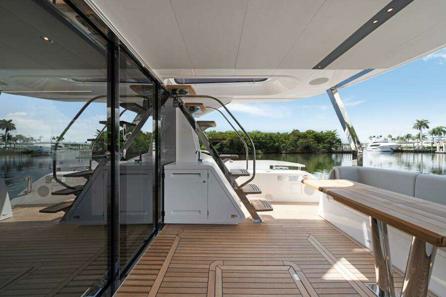 68ft Sunseeker Yacht For Sale