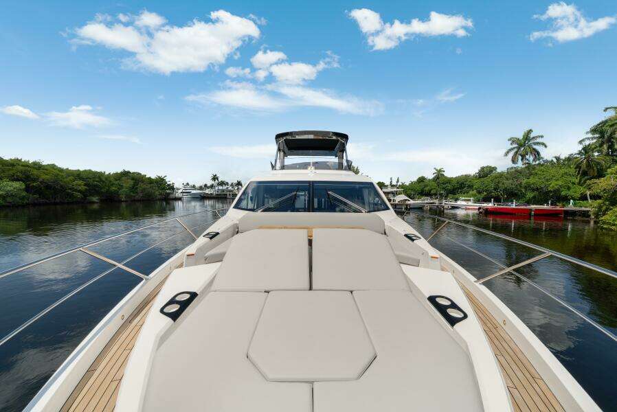 68ft Sunseeker Yacht For Sale