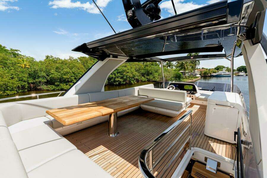 68ft Sunseeker Yacht For Sale