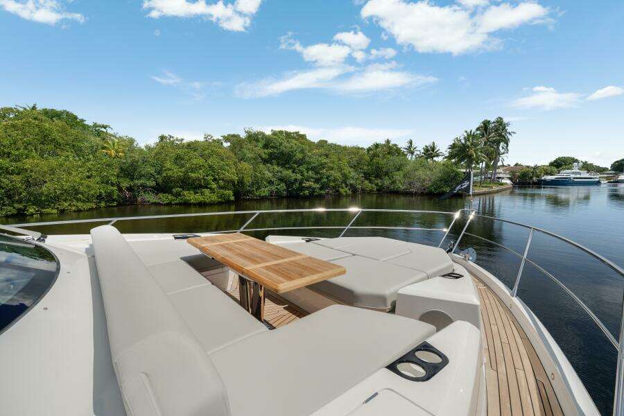 68ft Sunseeker Yacht For Sale