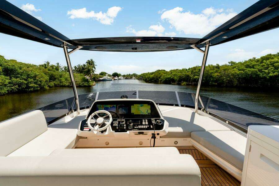 68ft Sunseeker Yacht For Sale