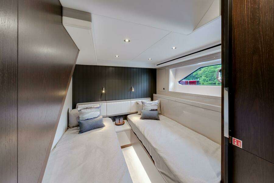 68ft Sunseeker Yacht For Sale