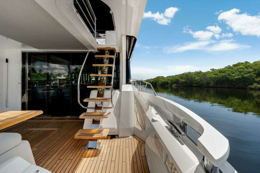 68ft Sunseeker Yacht For Sale