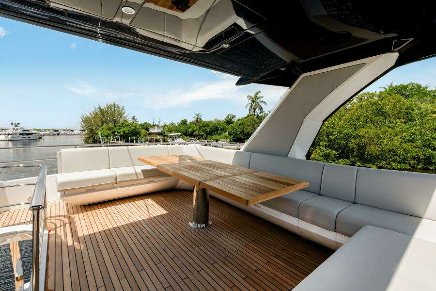 68ft Sunseeker Yacht For Sale