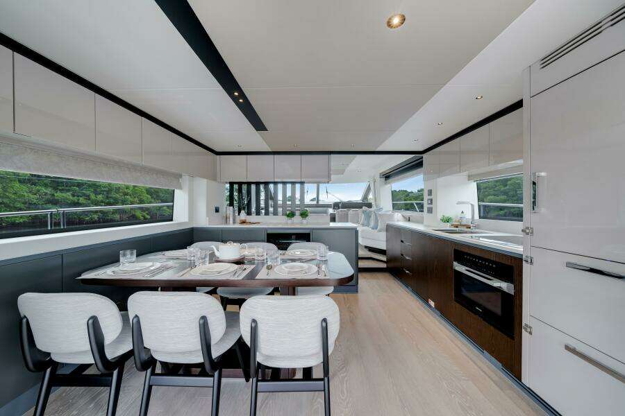 68ft Sunseeker Yacht For Sale