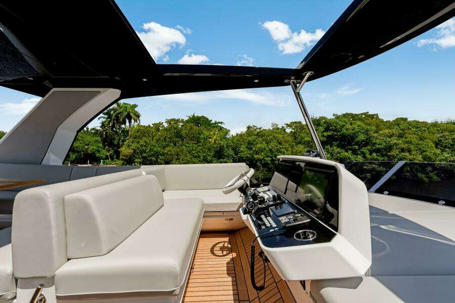 68ft Sunseeker Yacht For Sale