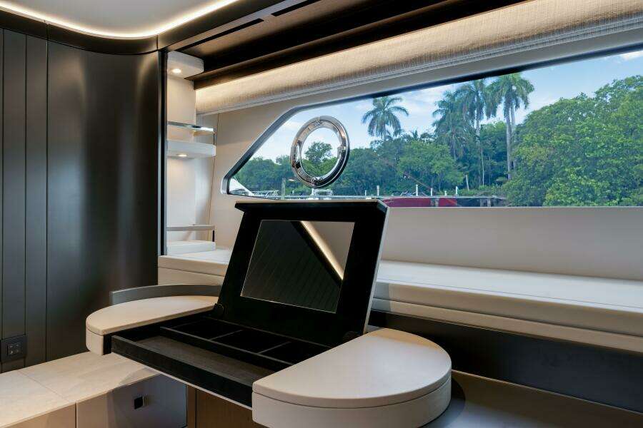 68ft Sunseeker Yacht For Sale