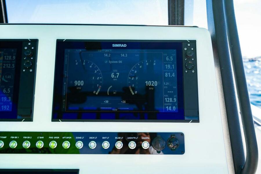 34' 2026 Reef Runner 340