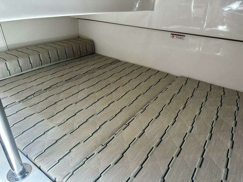 34ft Pursuit Yacht For Sale