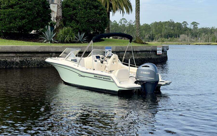 21ft Grady White Yacht For Sale