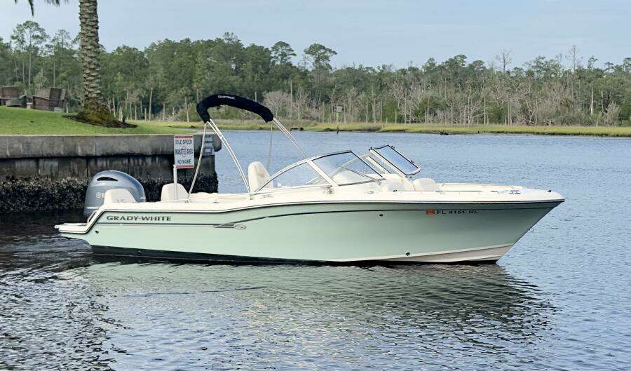 21ft Grady White Yacht For Sale