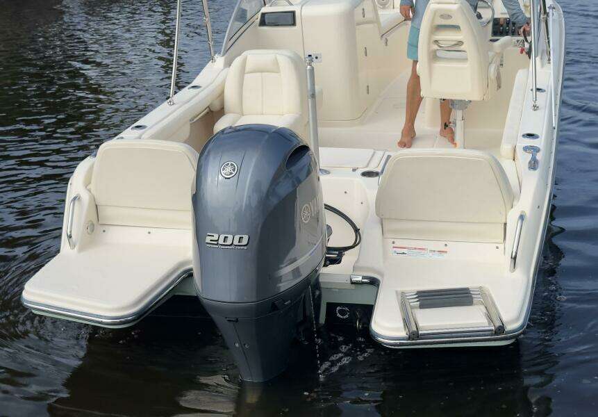 21ft Grady White Yacht For Sale