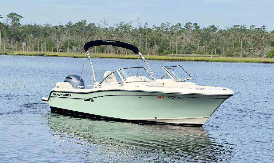 21ft Grady White Yacht For Sale