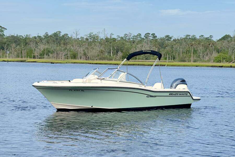 21ft Grady White Yacht For Sale