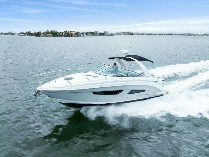 2020 Regal 33 XO 'Snuffleupagus'-Profile 3/4 Port