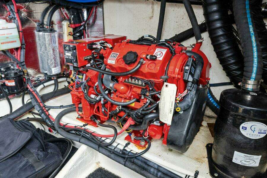 2020 Regal 33 XO 'Snuffleupagus'-Generator
