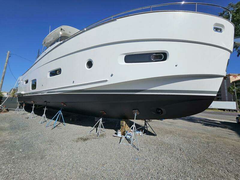 Searenity Now 66ft Azimut Yacht For Sale