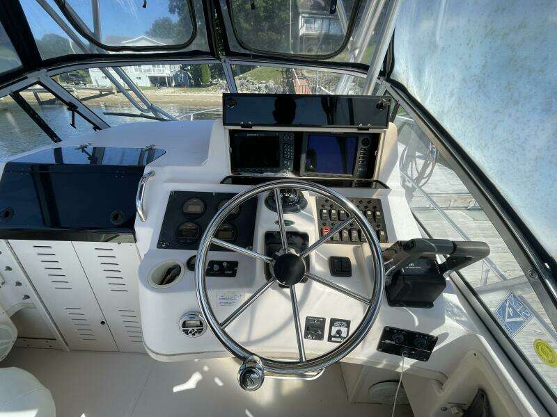 28ft Grady White Yacht For Sale