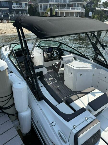 27' 2023 Monterey M65