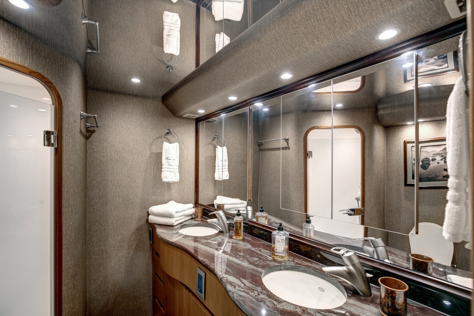 Viking 82 - Done Deal -  Head