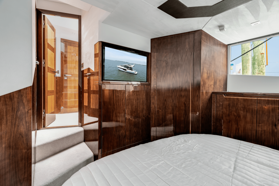 53ft Galeon Yacht For Sale