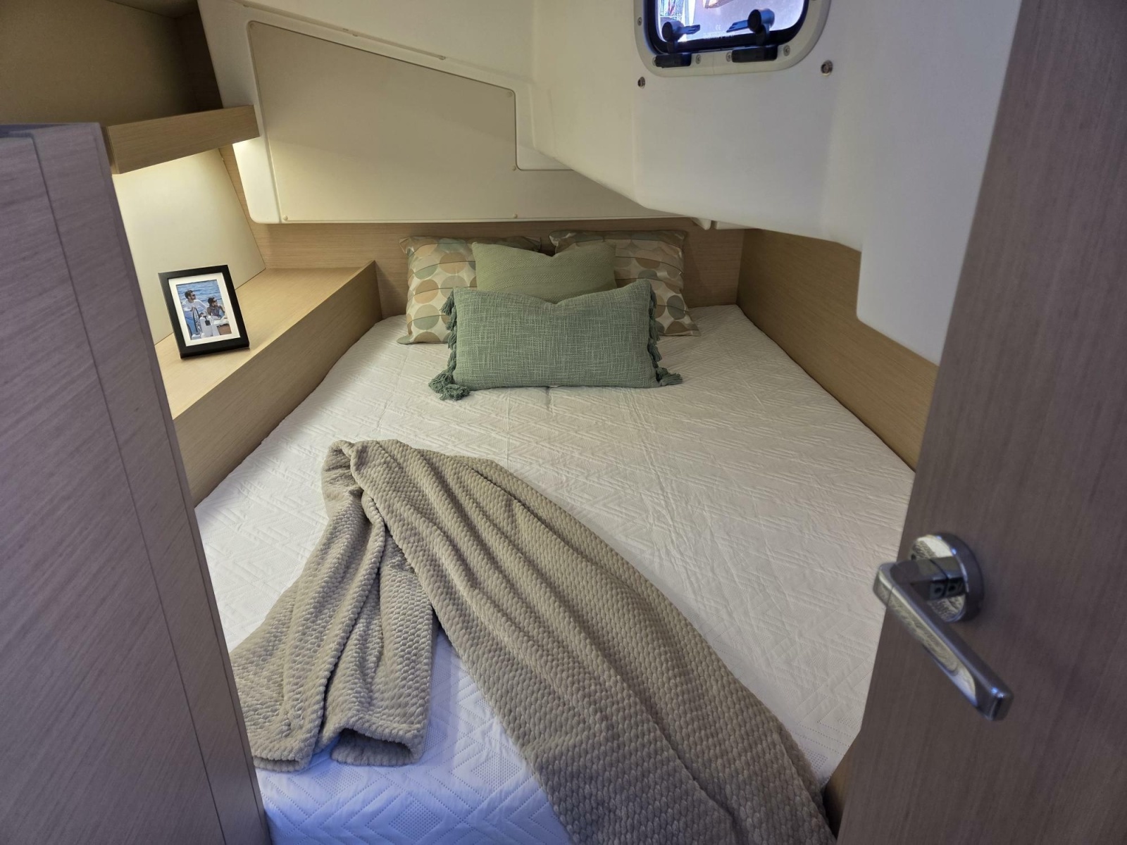 Aft berth