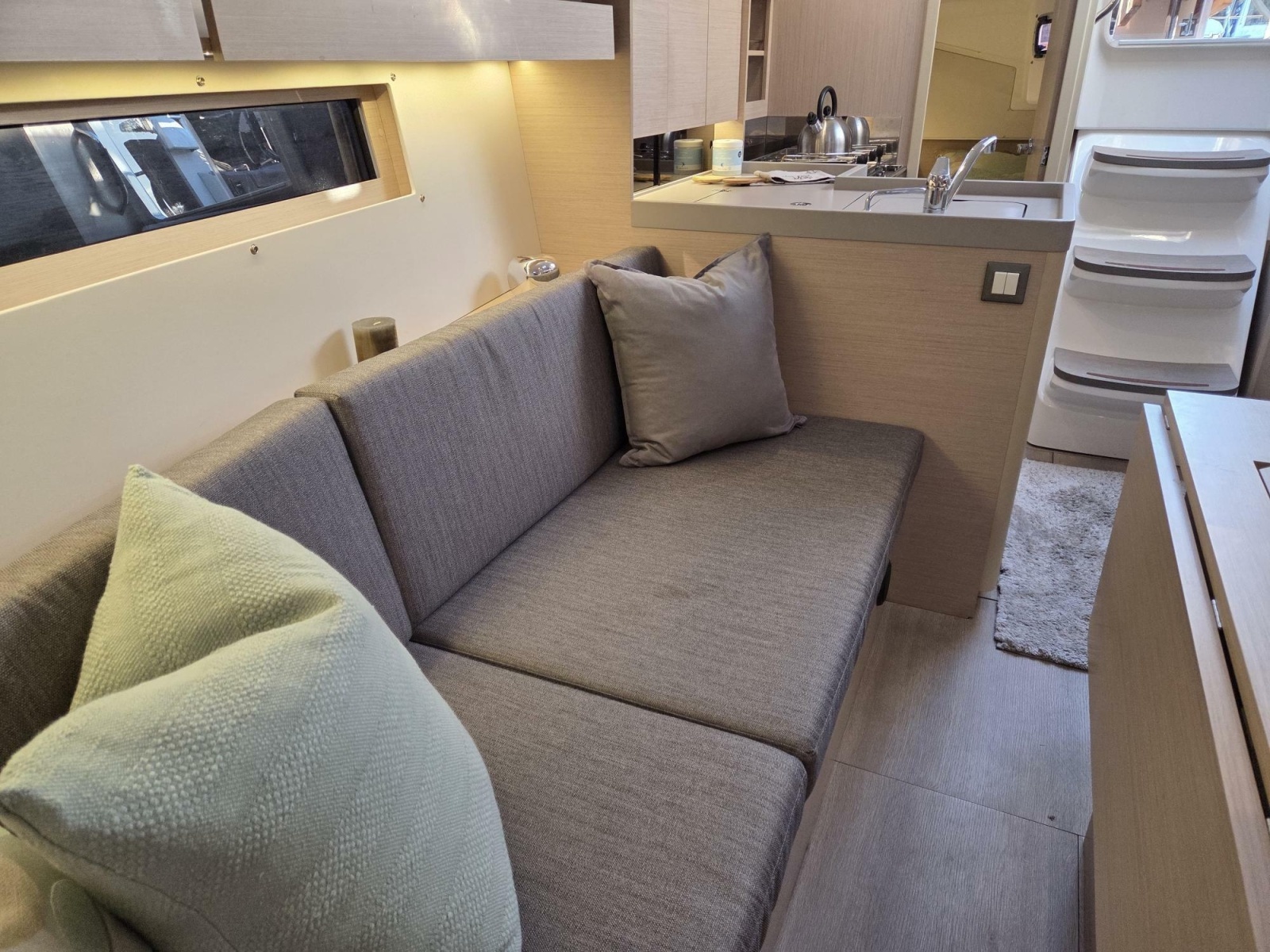 Salon seating
